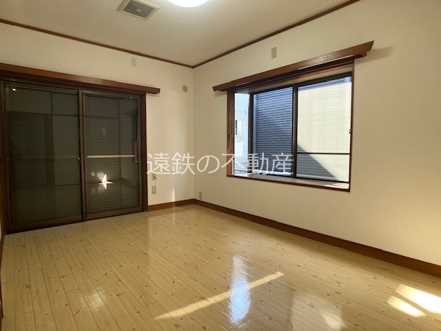 西川貸家 ベッドルーム