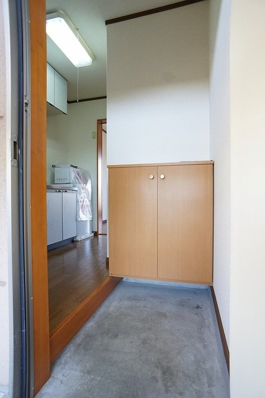 ローズガーデン 玄関