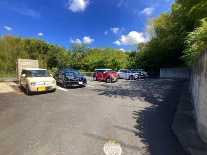 プリマテラッセ 駐車場