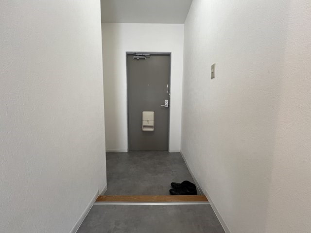 ラフォーレ渡瀬B 玄関