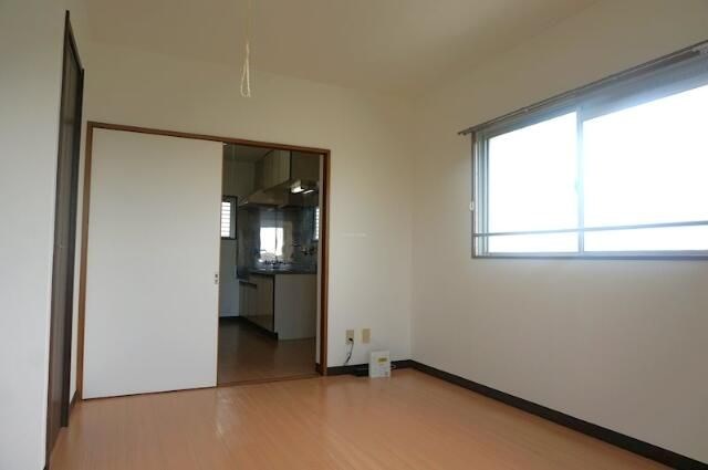 ゼフィロス リビング