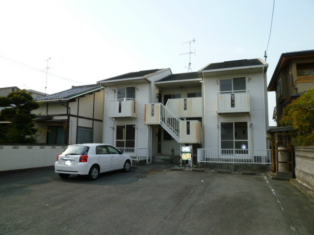 ノースポール田町 駐車場