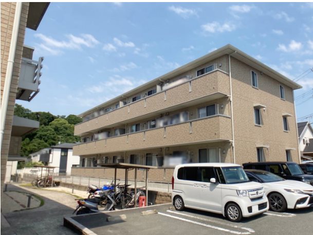 ロイヤルガーデン染地台 A 102号室 外観