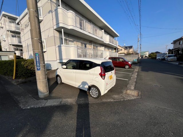 フォレストⅠ 駐車場