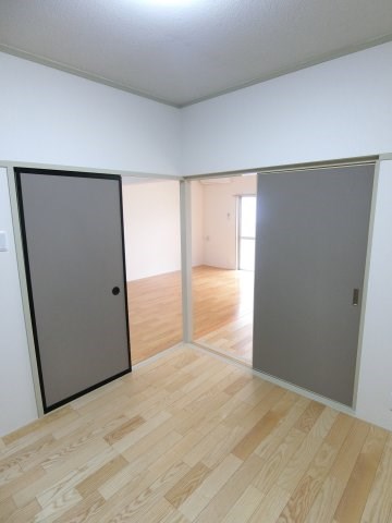 ルグラン嶋津 ベッドルーム