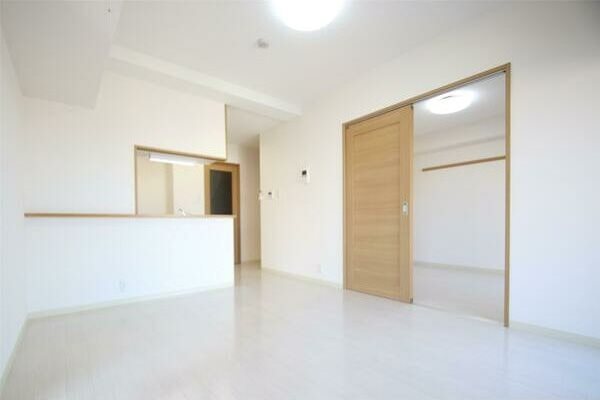 TRIBUTE元浜 リビング