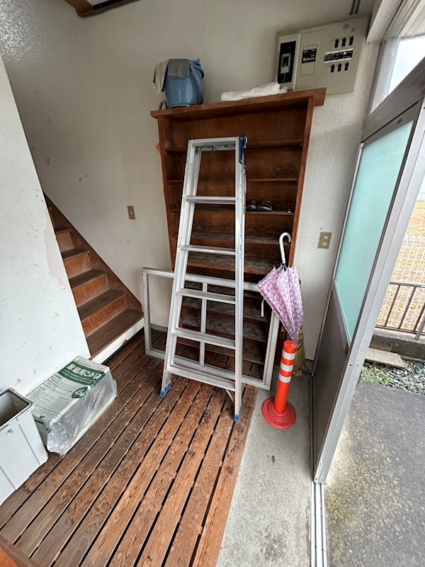 小林1373-1貸倉庫 玄関