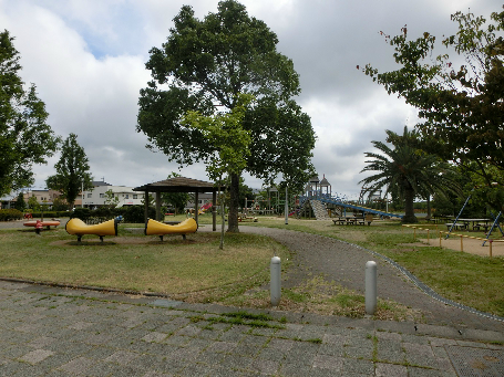 佐鳴ハイツ 公園