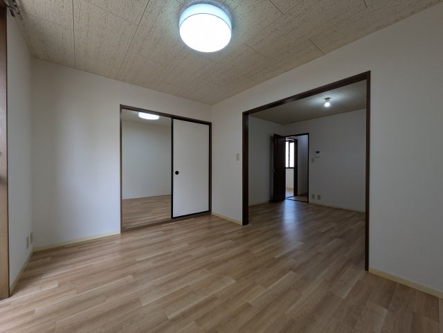 ミーテルーチェ村松 リビング