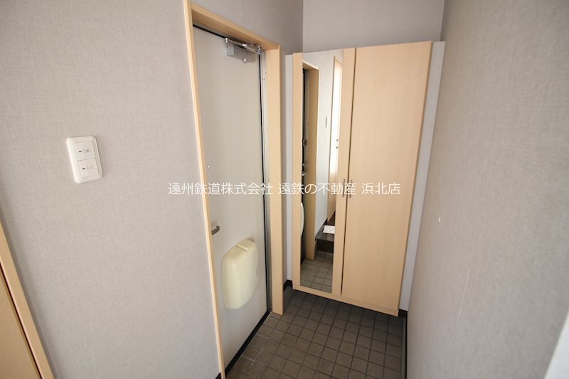 ひかりハウス 玄関