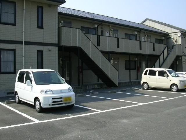 レトア 駐車場