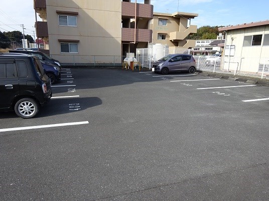 グリーンベルⅡ 駐車場