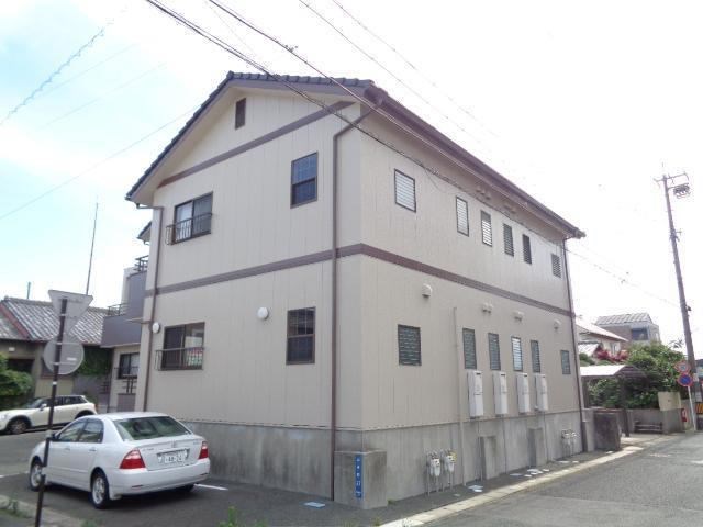 アールハウスⅡ 駐車場
