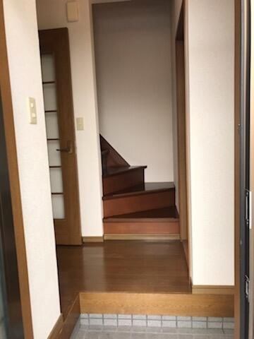 テラスハウスみのり 玄関
