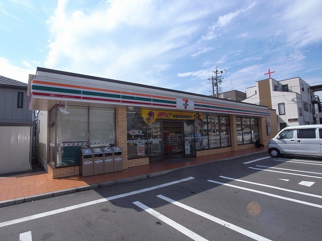 プリマテラッセ コンビニ