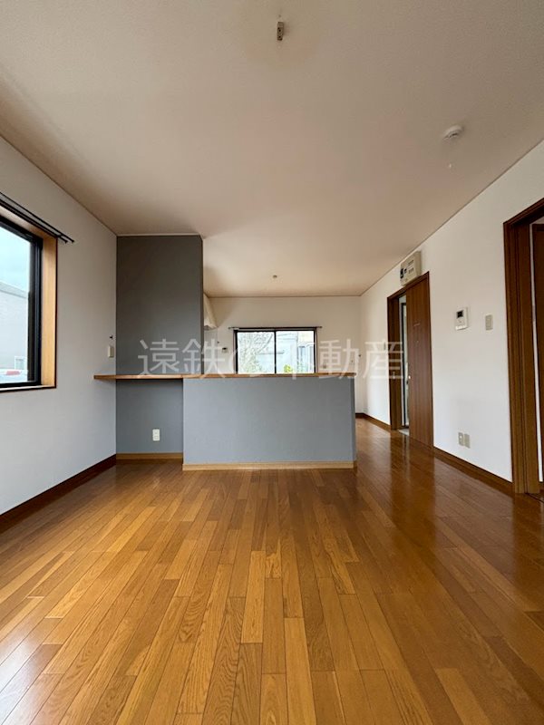 和合北4丁目戸建て リビング