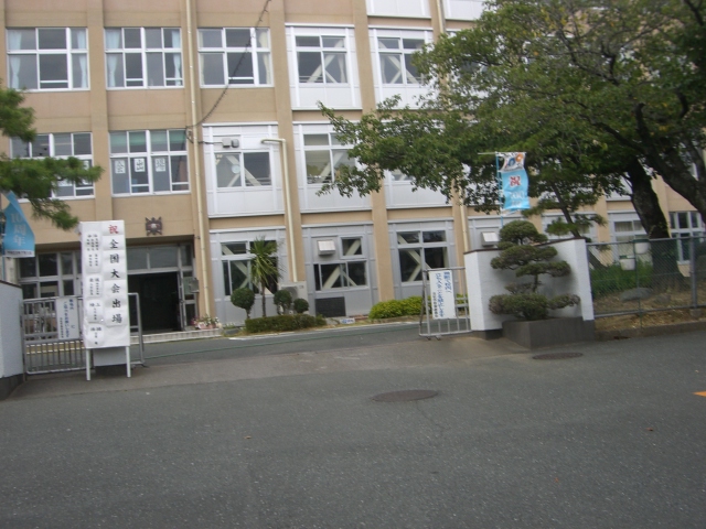 住吉2丁目事務所・倉庫 中学校