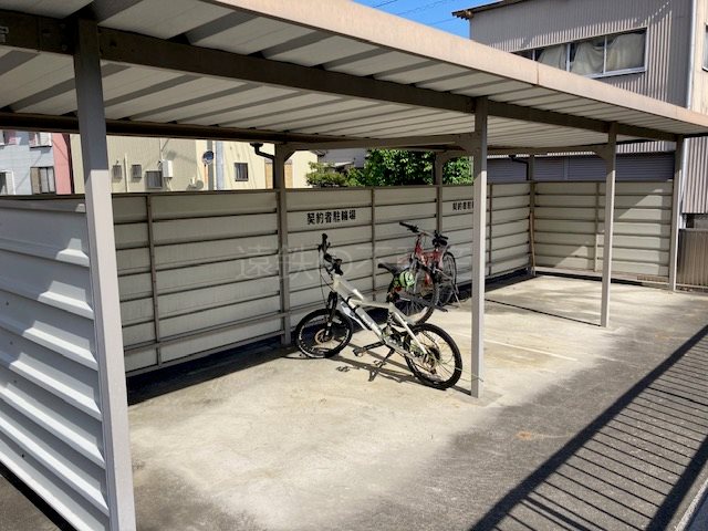 シャトレ八番館 その他