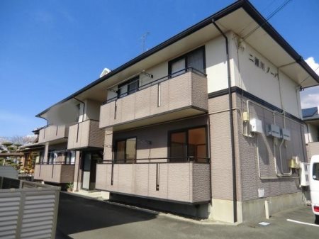 二瀬川ノーバ B 102号室 外観