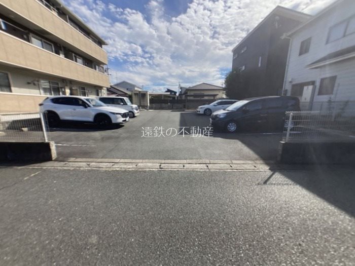 ピーノ 駐車場