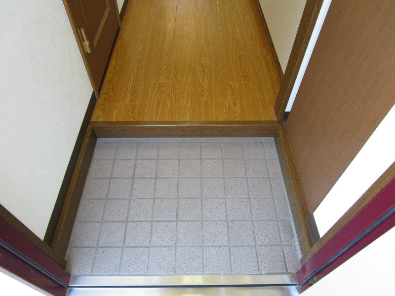 クレアーレ 玄関