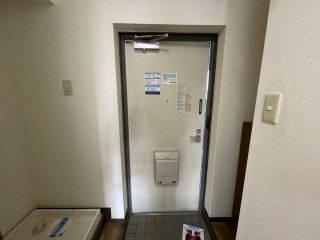 初生マンション 玄関