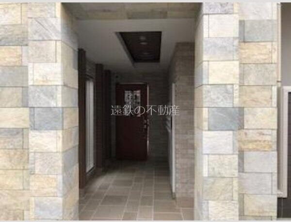 Realiser天神 玄関