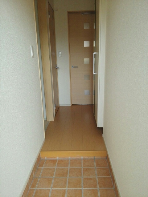 プラウド 玄関