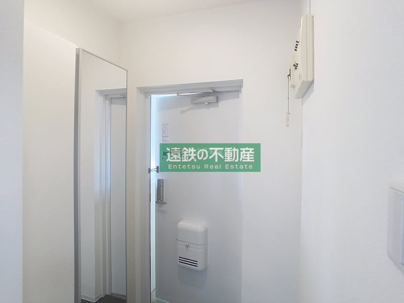 アズニューリノ 玄関