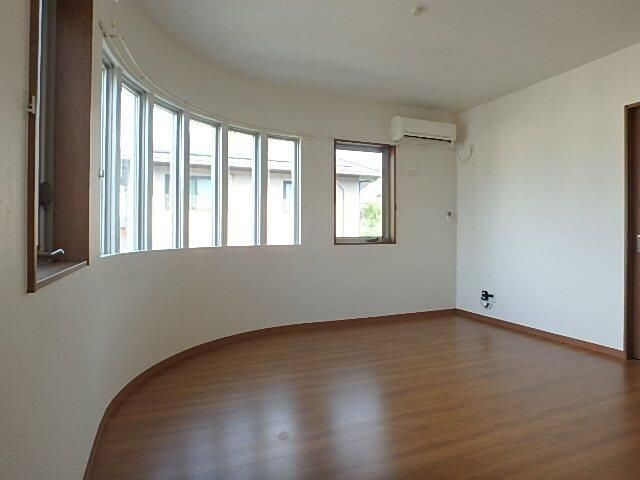 レフィーズ リビング