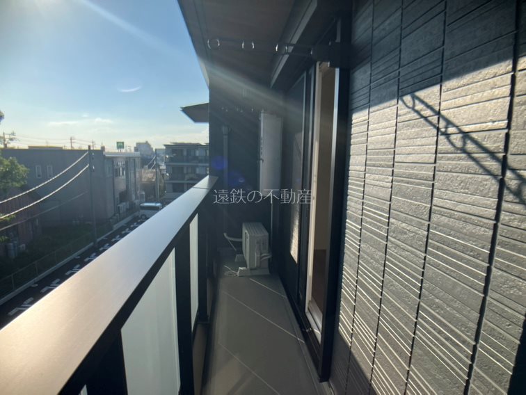 Deサーン　B棟 ベランダ