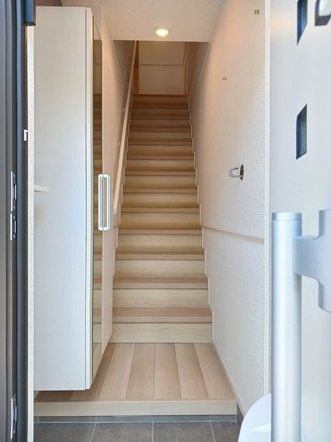 ヒカルサ磐田中泉 玄関