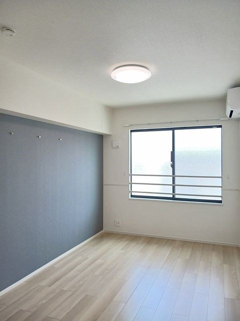 ヒカルサ磐田中泉 ベッドルーム