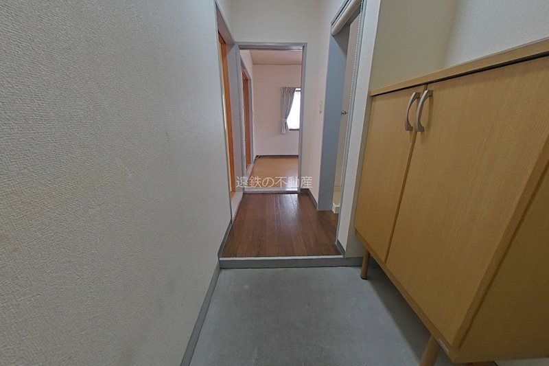 レ・アール小池 玄関