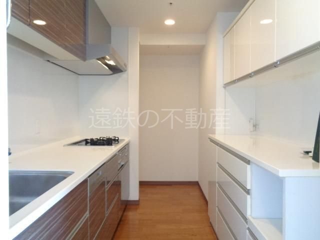 プレミスト浜松中央タワー   キッチン
