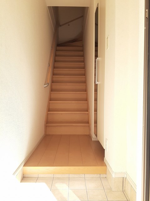 グランブルー　３ｒｄ 玄関