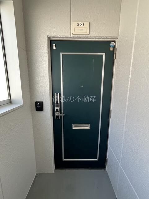 ファミール 玄関