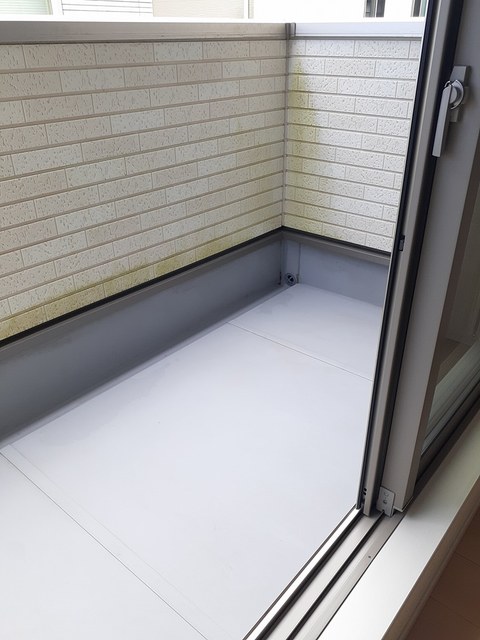 ア・ラ・モード　Ａ ベランダ