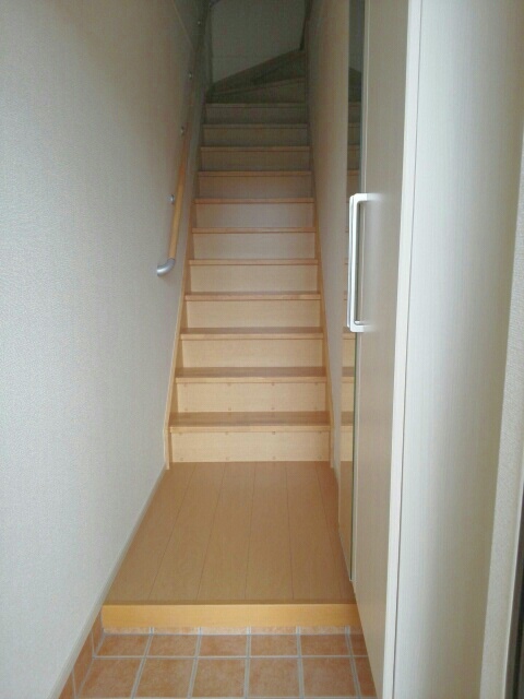 プラウド 玄関