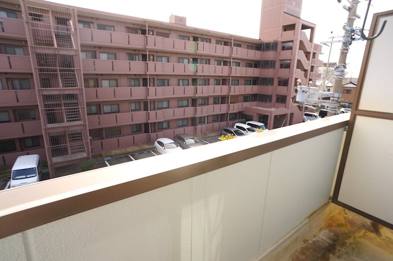 ビアンヌール四ツ池公園 ベランダ
