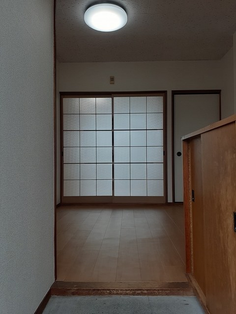 ハイツ葵 玄関