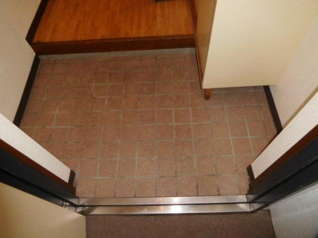 マンションロイヤルアイリス 玄関