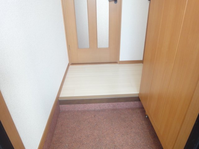 エクレールＫＡＷＡＩ 玄関