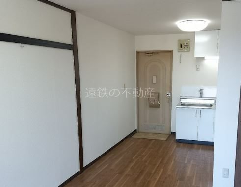 コーポやすらぎ 玄関