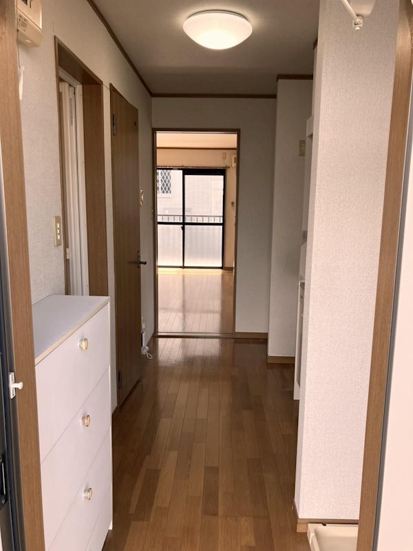 ウィンB 玄関