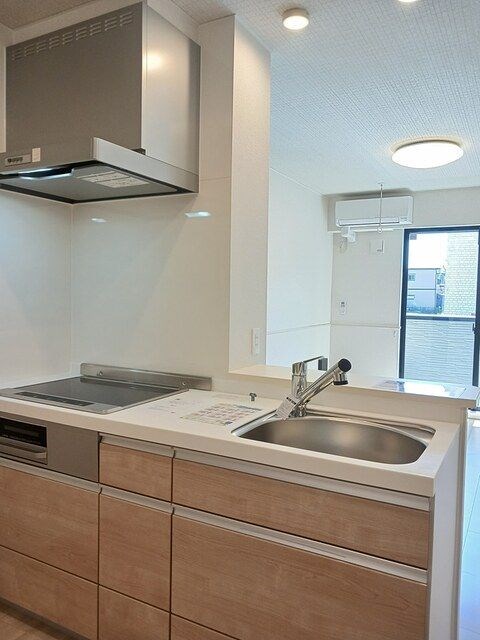 メゾン・ド・エクセレンスⅦ　Ａ キッチン