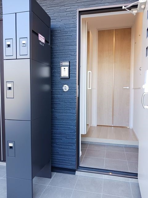 メゾン・ド・エクセレンスⅦ　Ａ 玄関