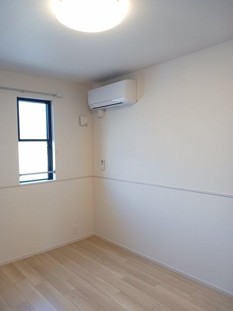 メゾン・ド・エクセレンスⅦ　Ａ ベッドルーム