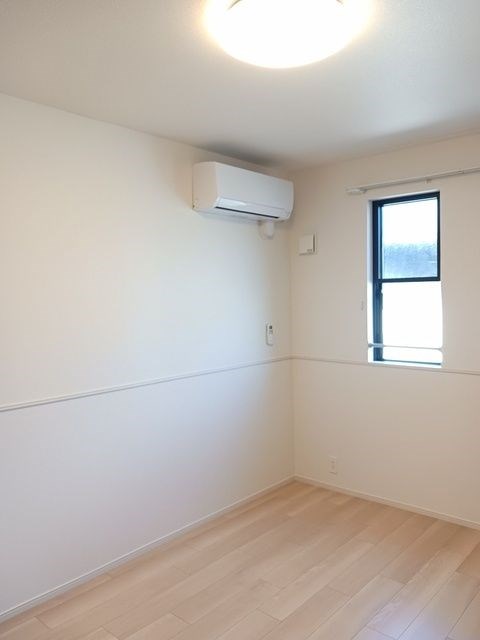 メゾン・ド・エクセレンスⅦ　Ａ ベッドルーム