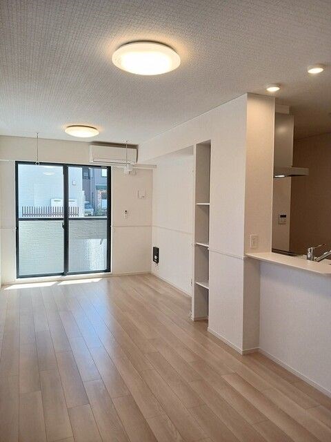 メゾン・ド・エクセレンスⅦ　Ｂ リビング